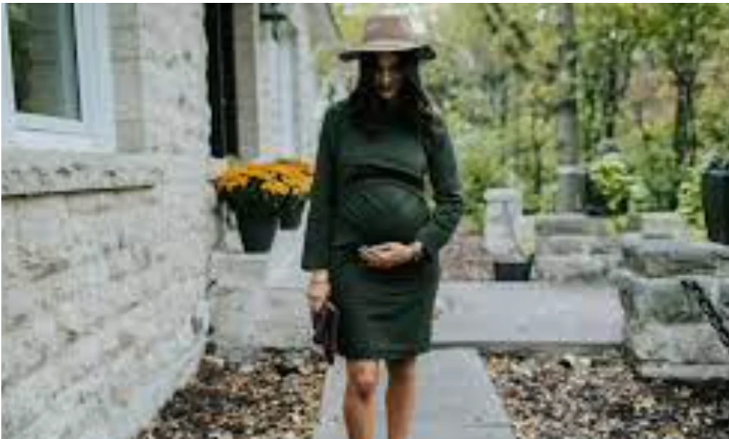 pregnancy outfits ideas / maternity fashion ideas for fall 2023 / outfits  pregnant 2023 