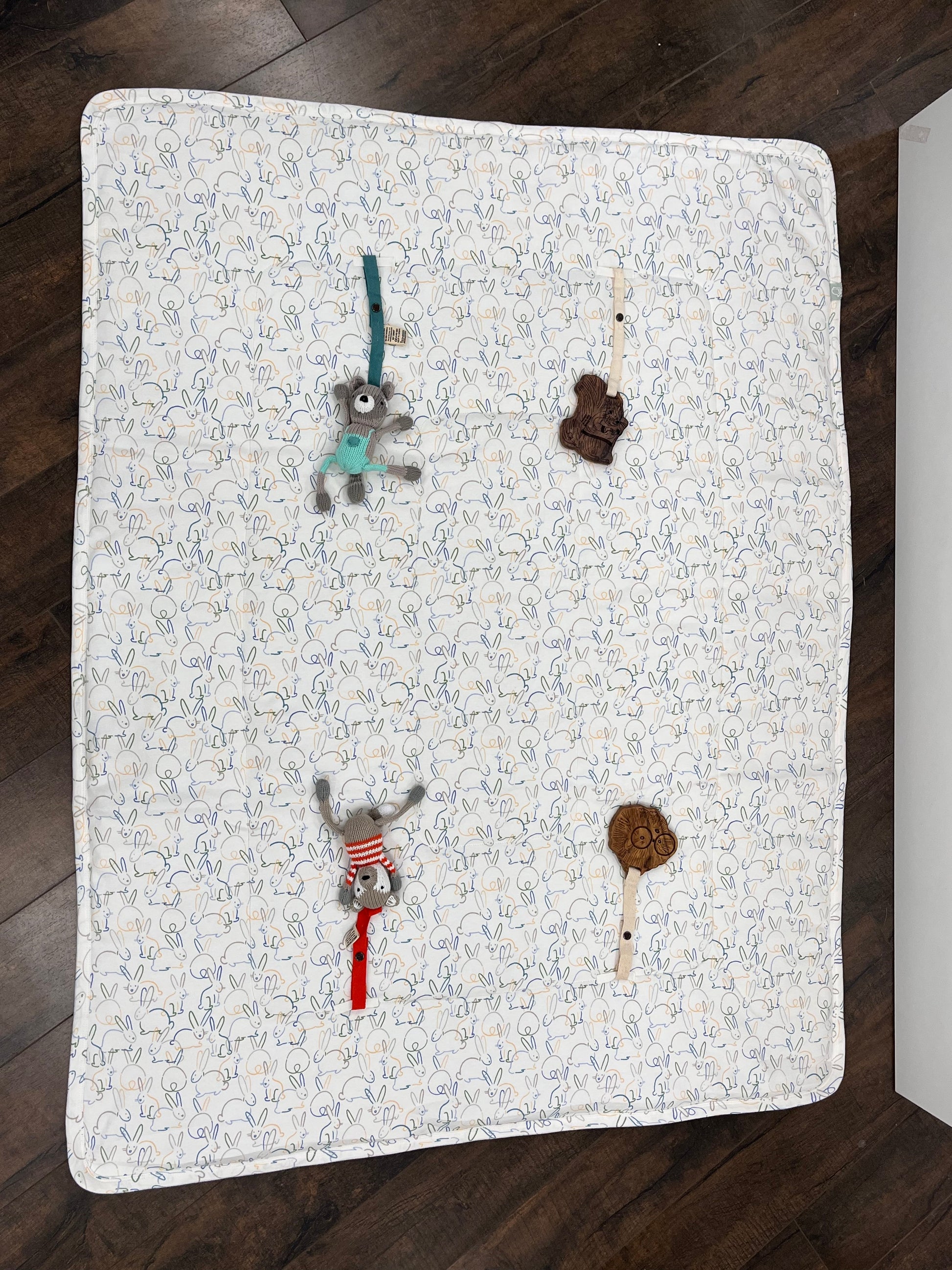 Baby Organic Play Mat | Rectangle | Bunnies finn + emma