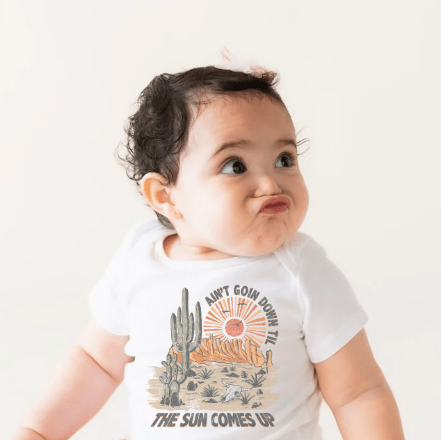 Baby graphic bodysuit | aint goin down finn + emma