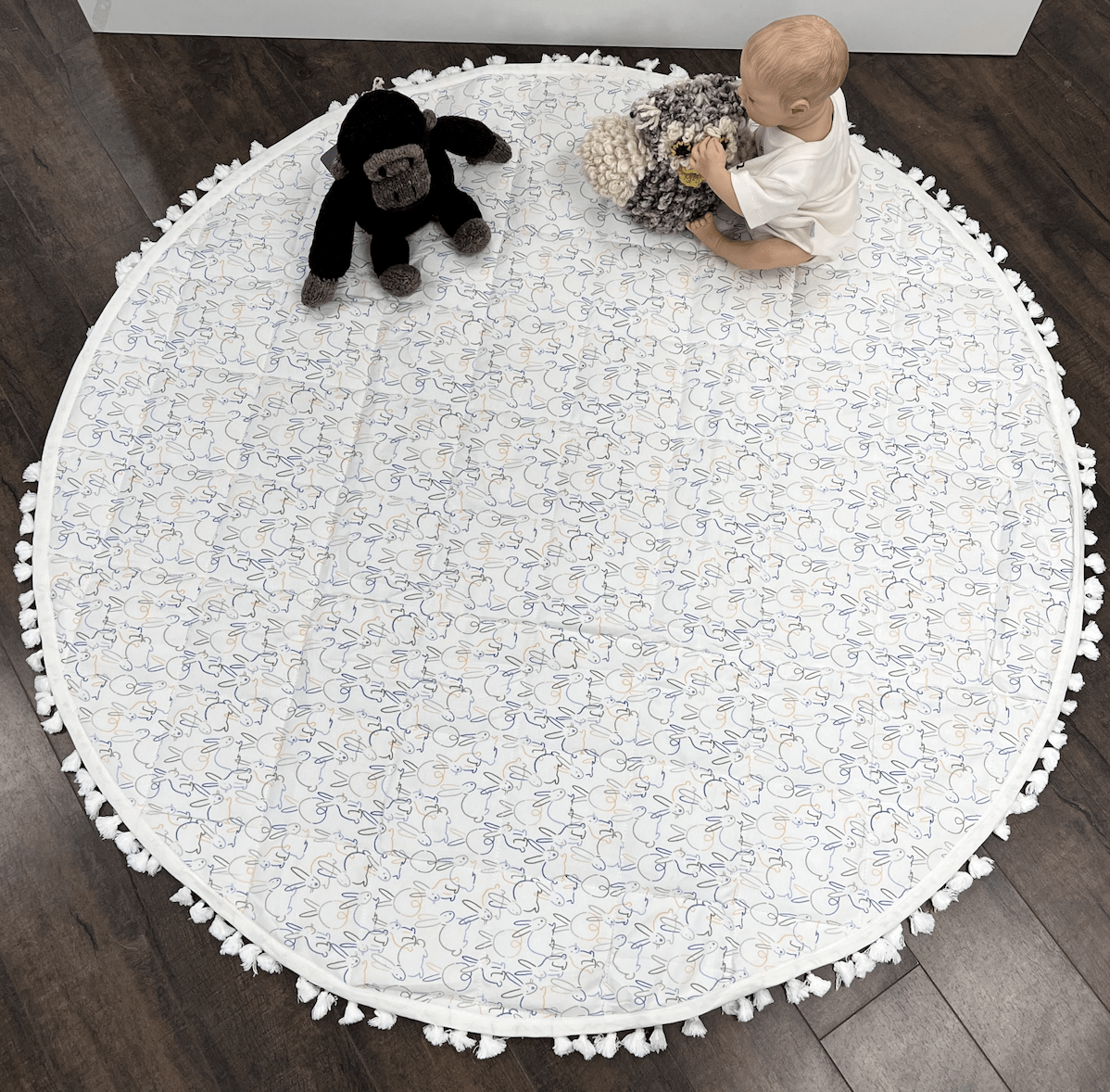 Baby Organic Play Mat | Round | Bunnies finn + emma