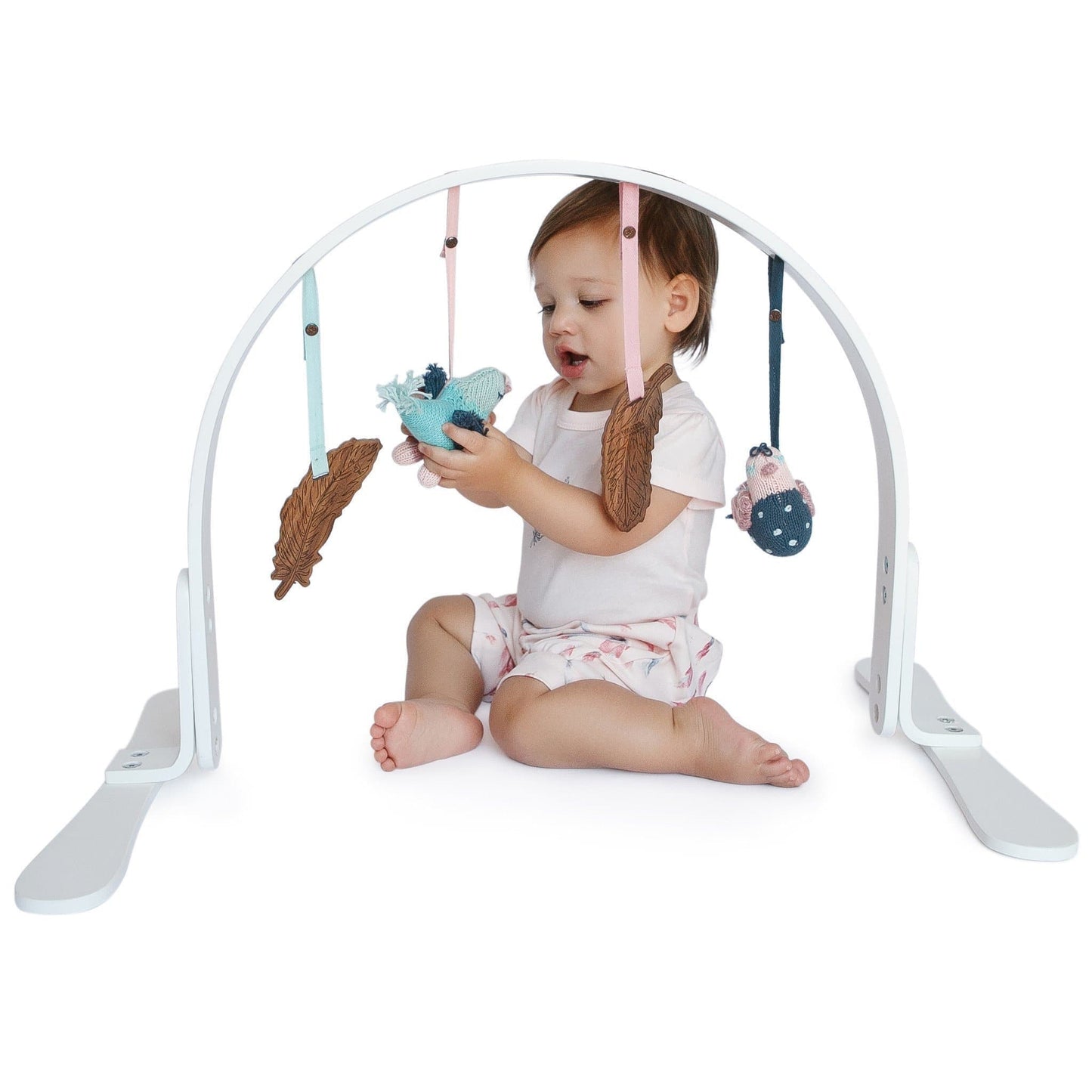 Baby play gym | feather - white Finn + Emma