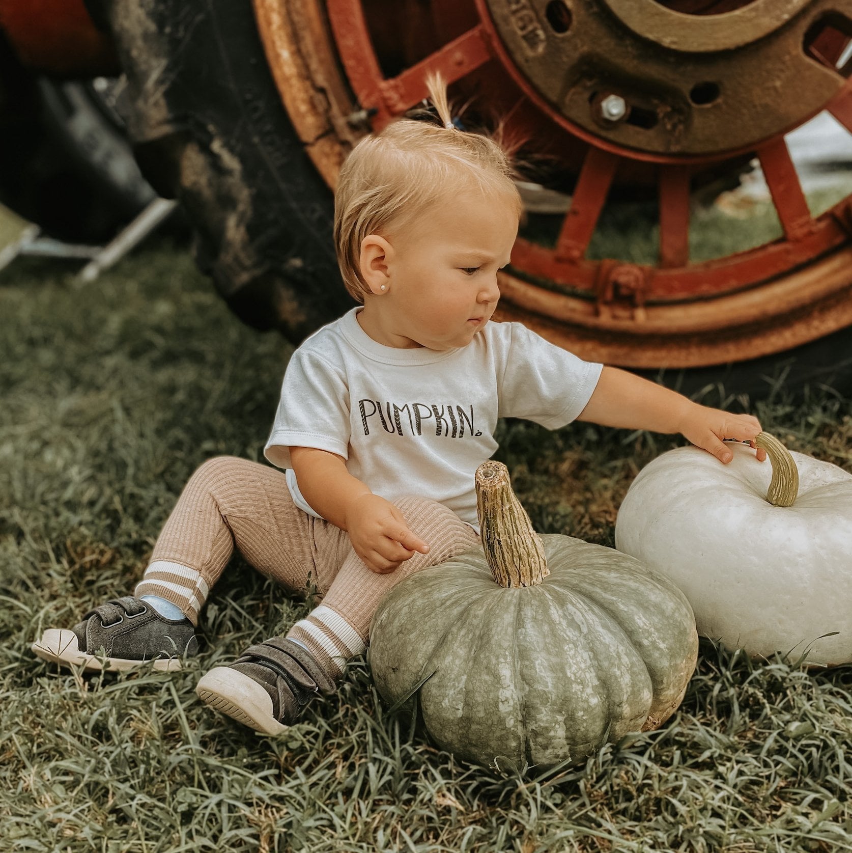 Baby graphic tee | pumpkin finn + emma