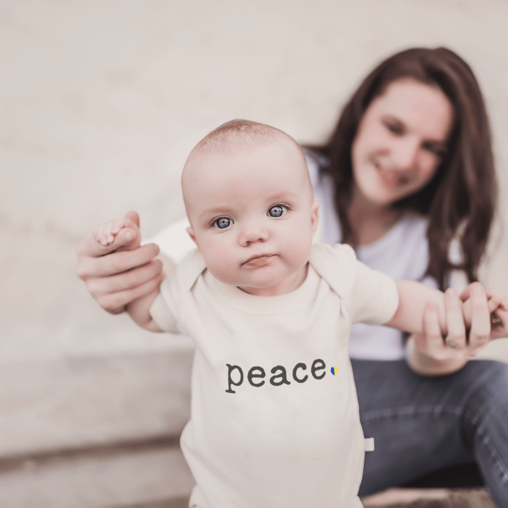 Baby graphic bodysuit | peace Finn + Emma